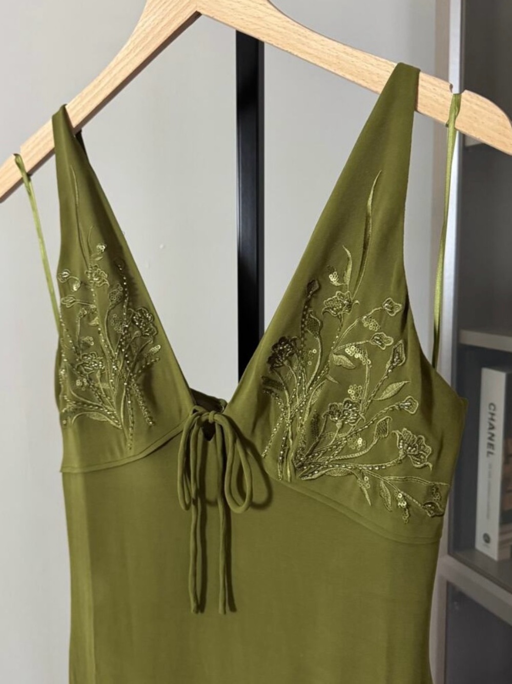 NWT Reformation Ziva Limited Edition Sequin Embellished Olive Green Midi Dress - Picture 3 of 10